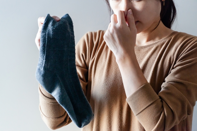 靴下の臭いが洗濯で取れないときはどうすればよい？